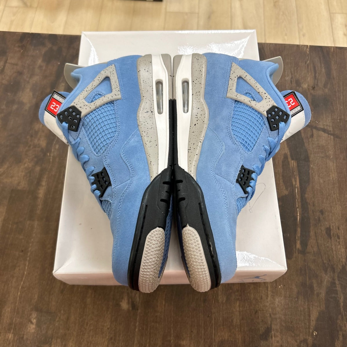 Jordan 4 Retro University Blue - Image 3