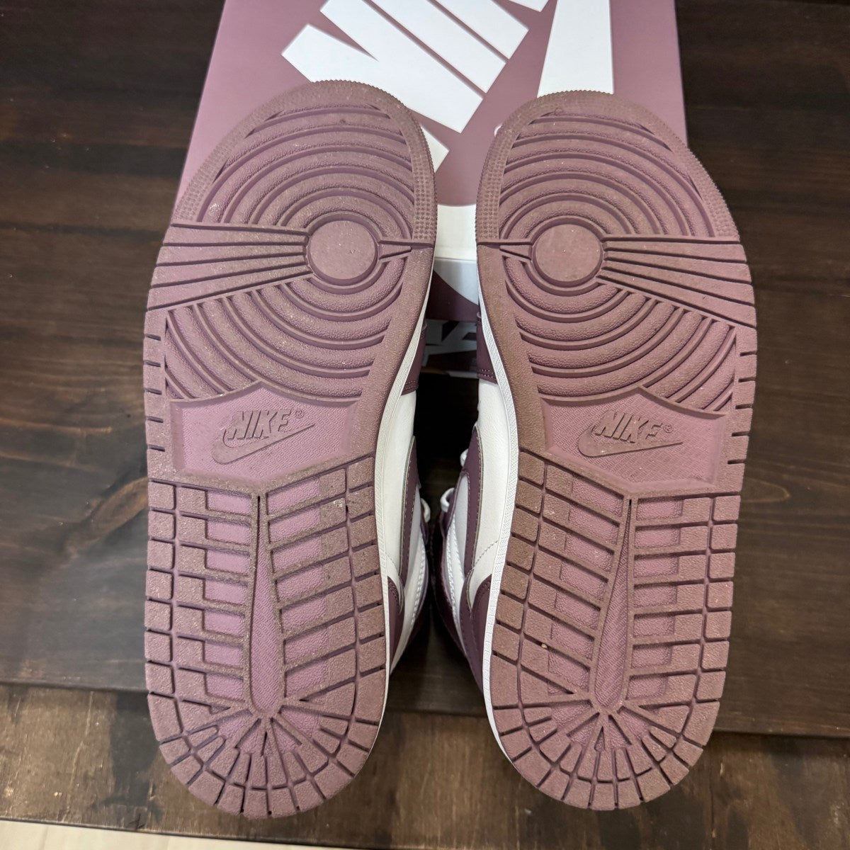 Jordan 1 Retro High OG Mauve - Image 5