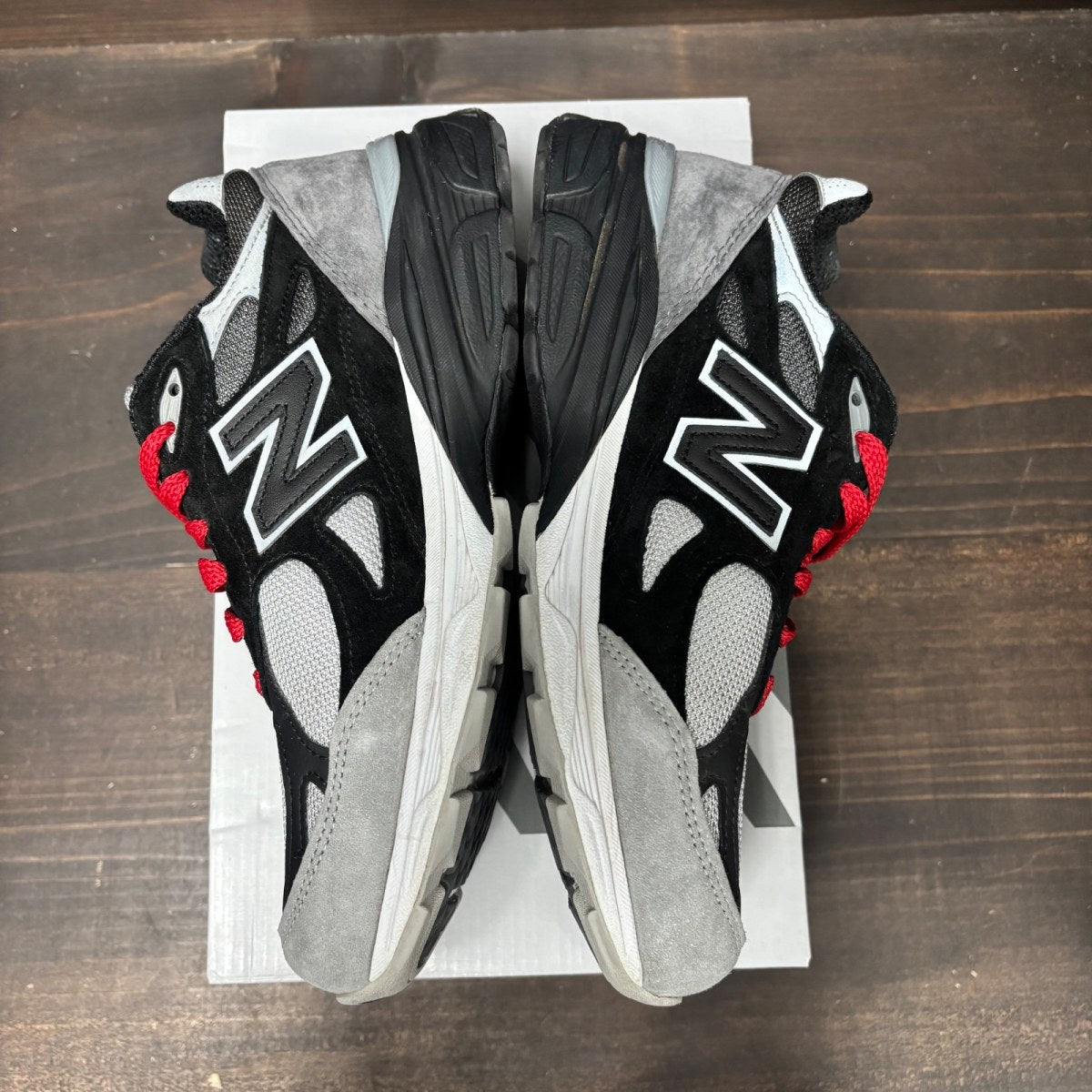 New Balance 990v3 MiUSA DTLR GR3YSCALE Size 8.5 (Pre-Owned) - Image 4