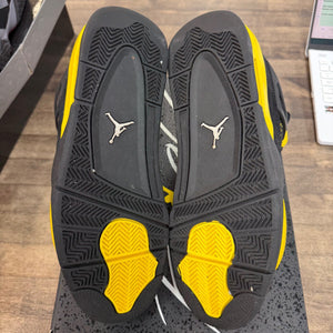 Jordan 4 Retro Thunder (2023) Size 11.5 (Pre-Owned)