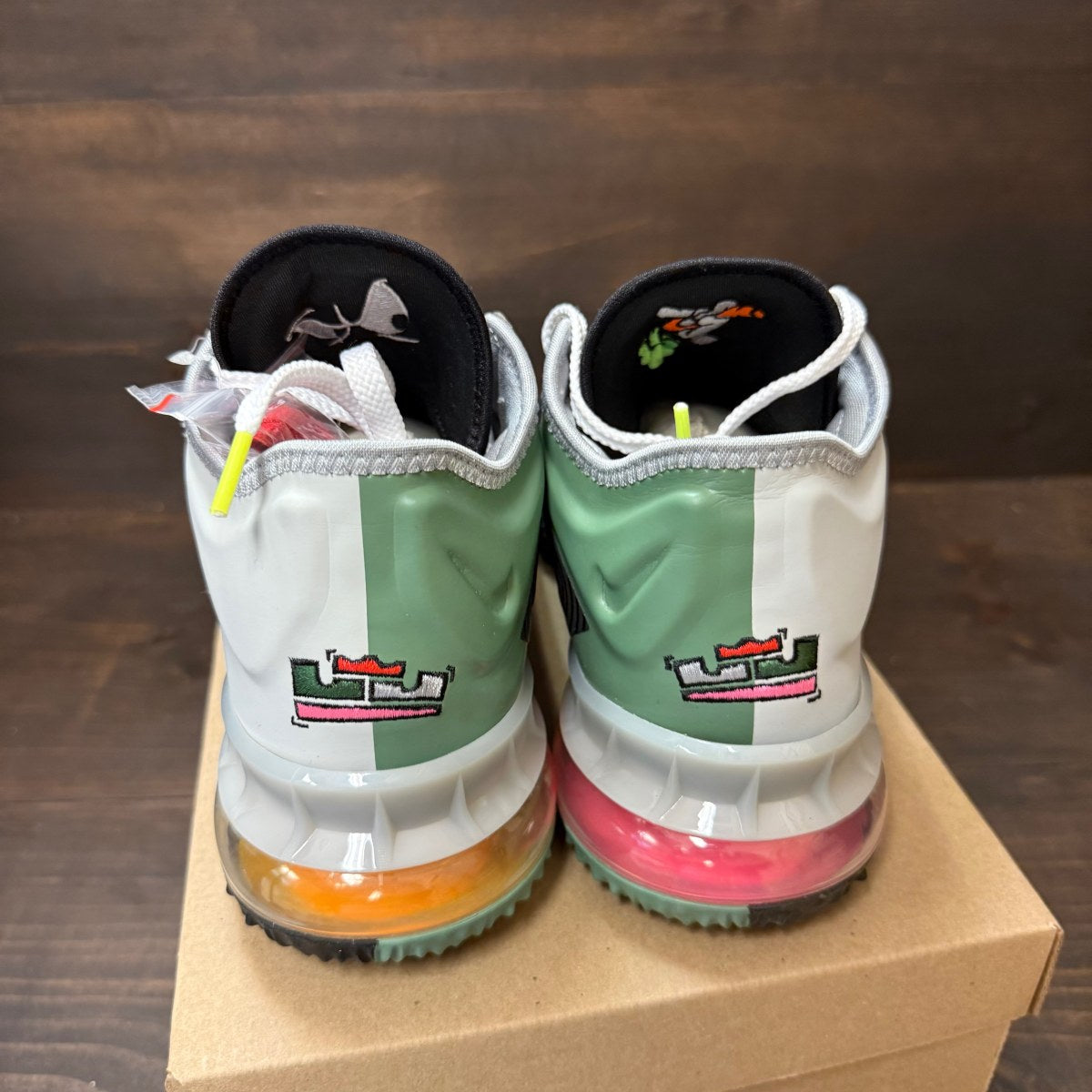 Nike LeBron 18 Low Bugs vs Marvin Space Jam Size 8.5 (Pre-Owned) - Image 4