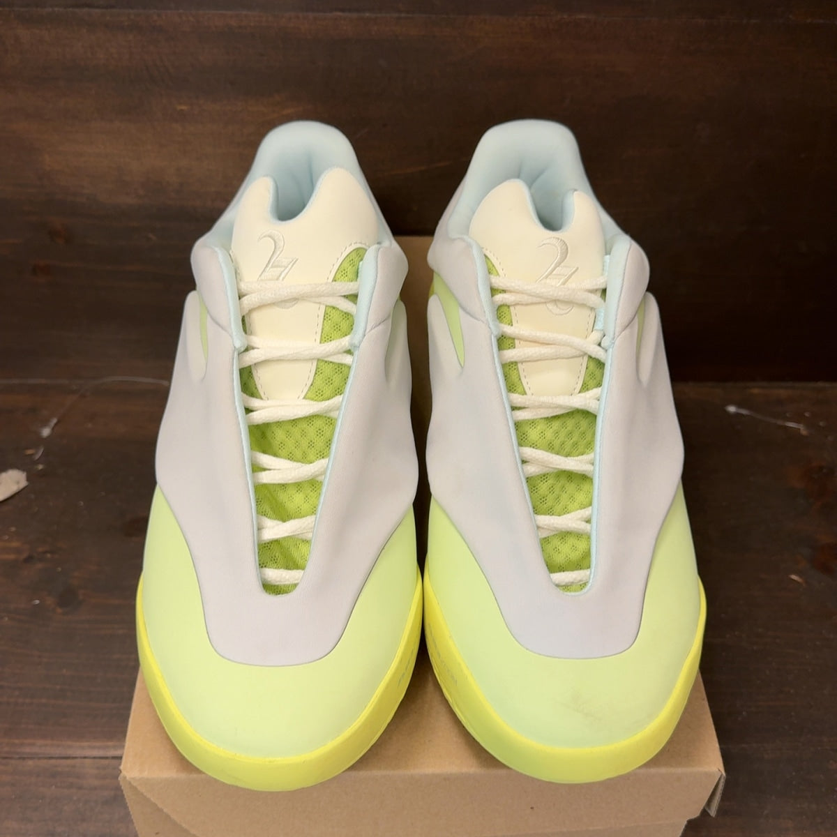 Converse SHAI 001 Lace Up Lime Size 10 (Pre-Owned) - Image 3