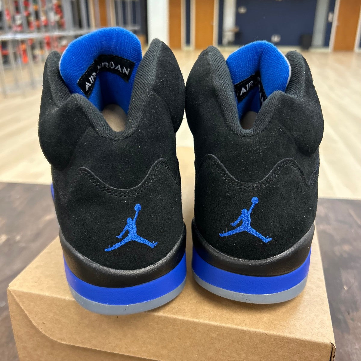 Jordan 5 Retro Racer Blue Size 11 (Pre-Owned) - Image 4