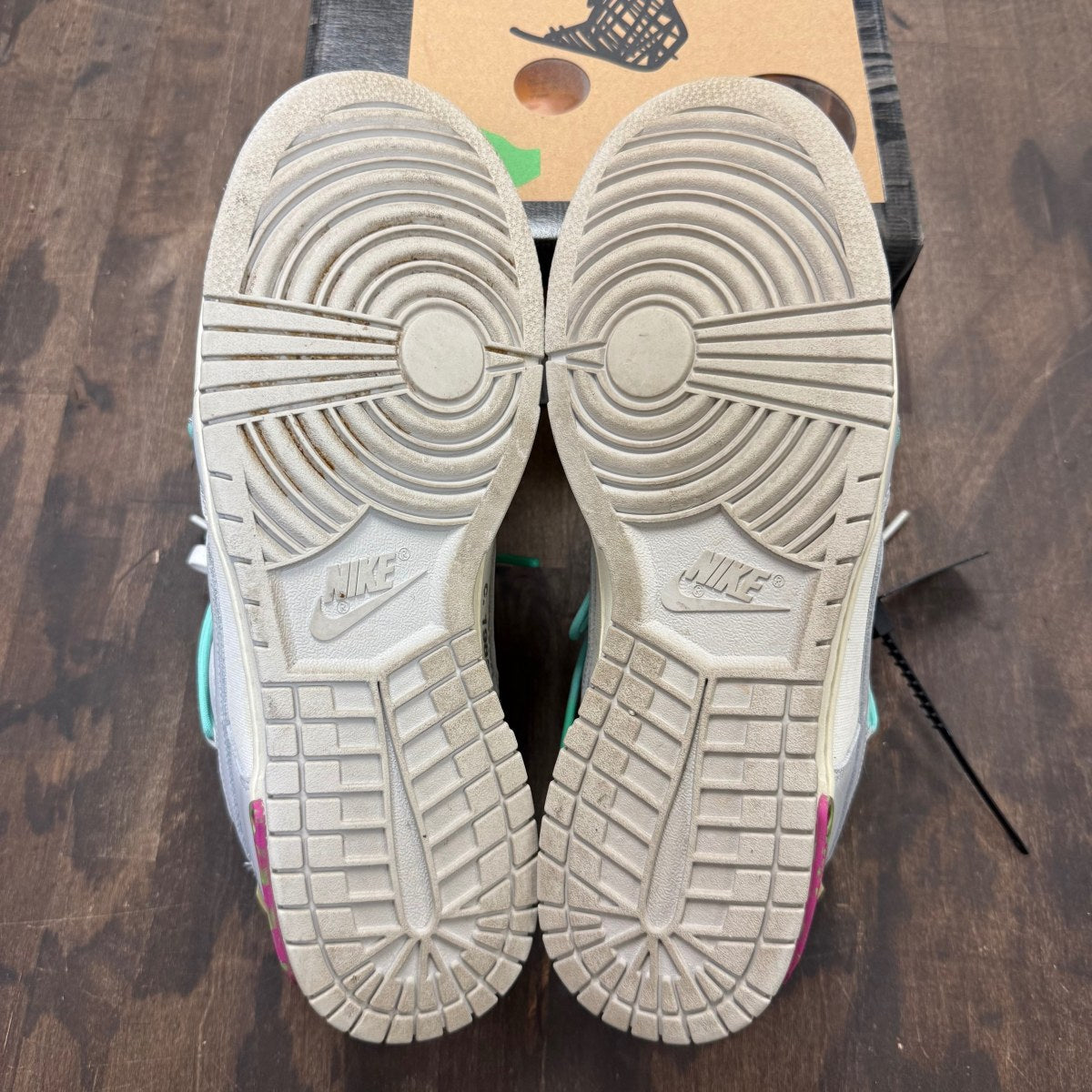 Nike Dunk Low Off-White Lot 4 - Image 6