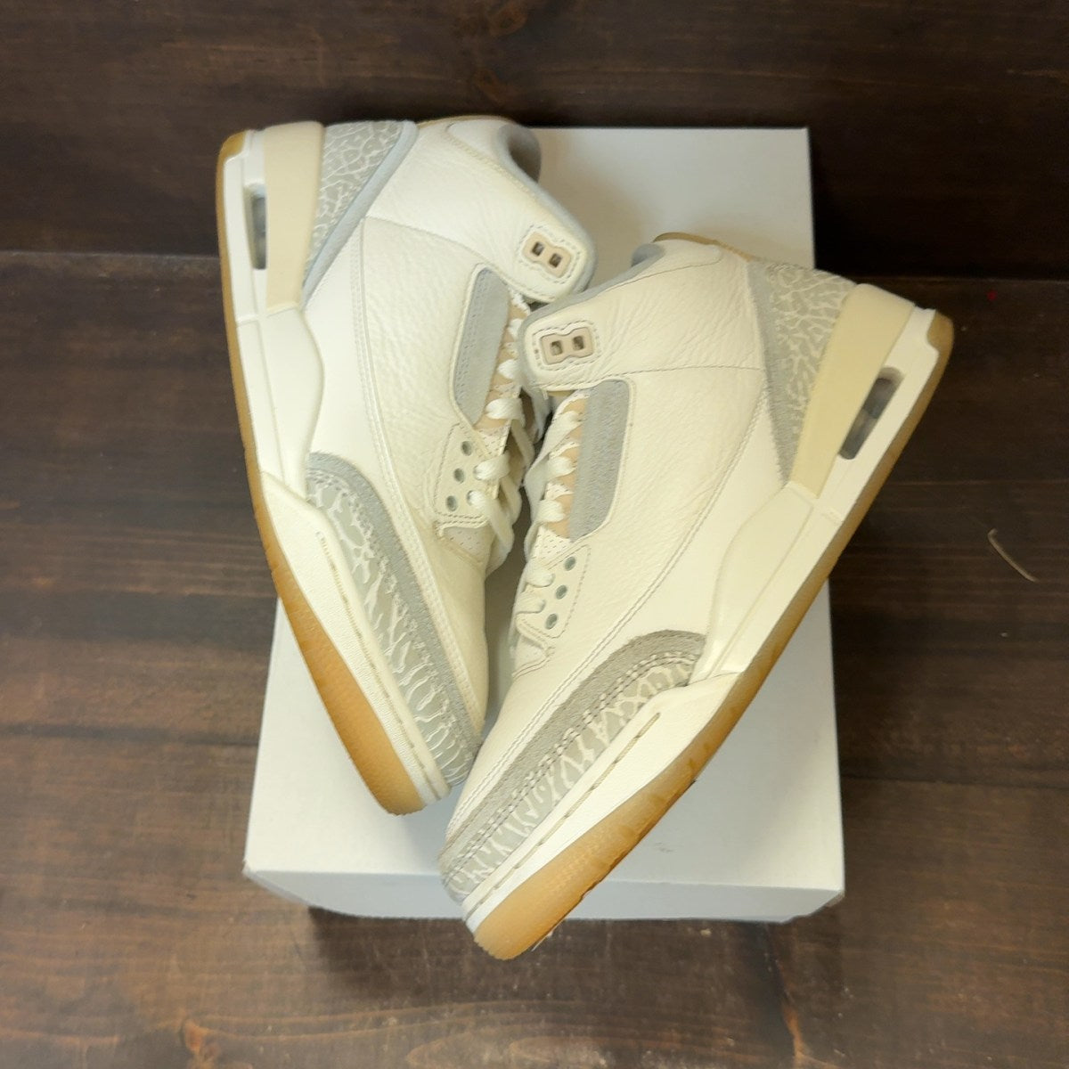 Jordan 3 Retro Craft Ivory Size 9.5 (Pre-Owned) - Image 2