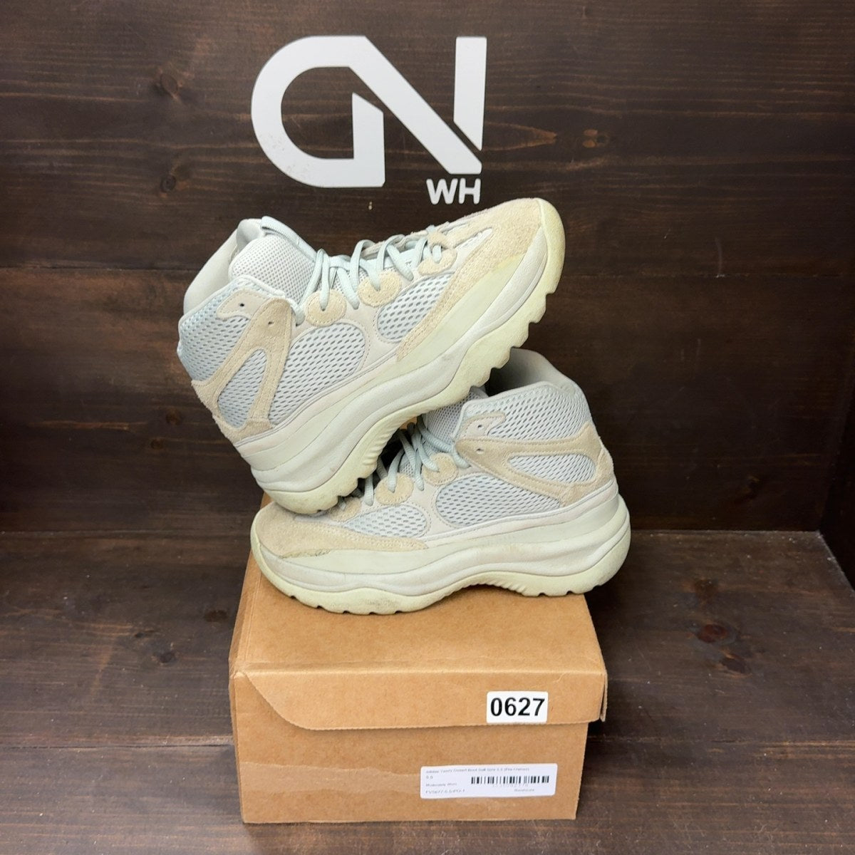 adidas Yeezy Desert Boot Salt Size 5.5 (Pre-Owned) - Image 1
