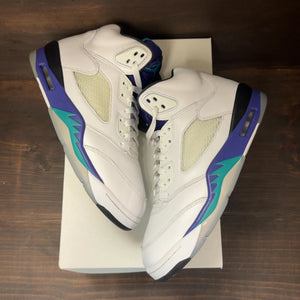 Jordan 5 Retro Grape (2025) Size 9 (Pre-Owned) - Image 2