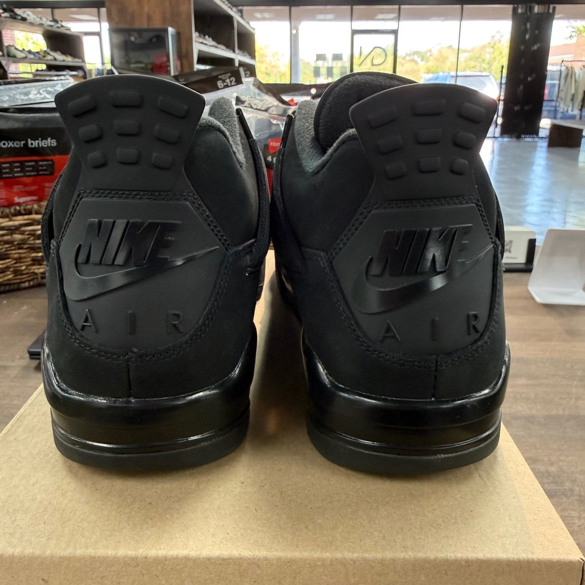 Jordan 4 Retro Black Cat (2025) Size 12 (Pre-Owned) - Image 4