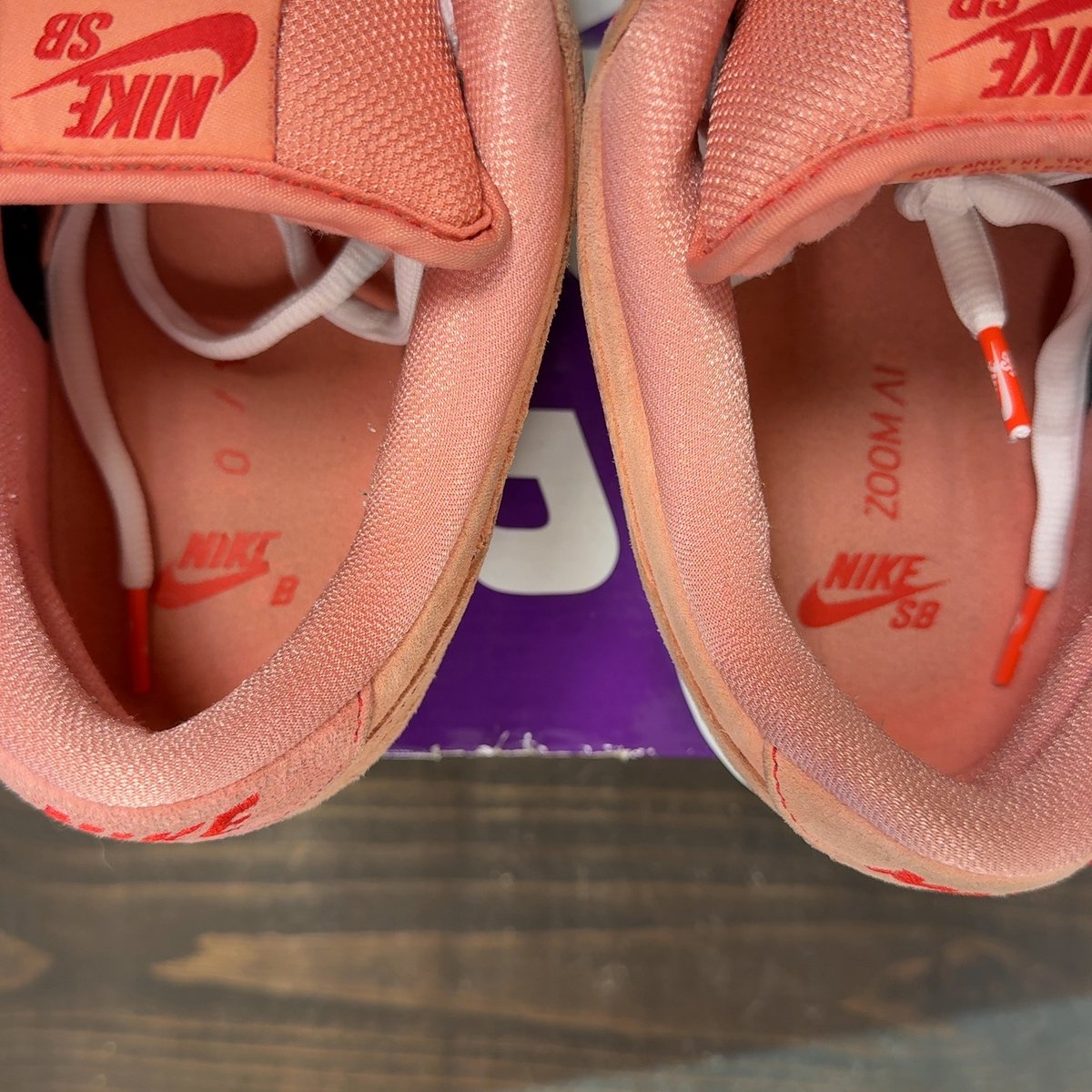 Nike SB Dunk Low Pink Pig Size 12 (Pre-Owned) - aux