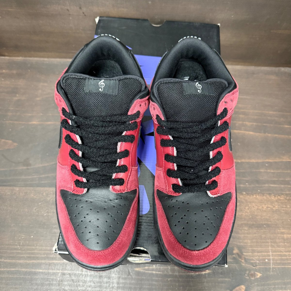 Nike SB Dunk Low Milli Vanilli - Image 2