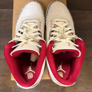 Jordan 3 Retro Cardinal Red Size 8.5 (Pre-Owned) - Image 4