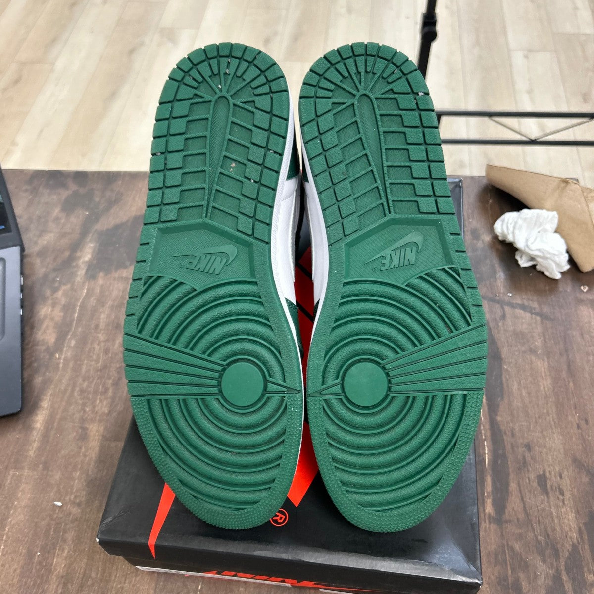 Jordan 1 Retro High OG Gorge Green - Image 5
