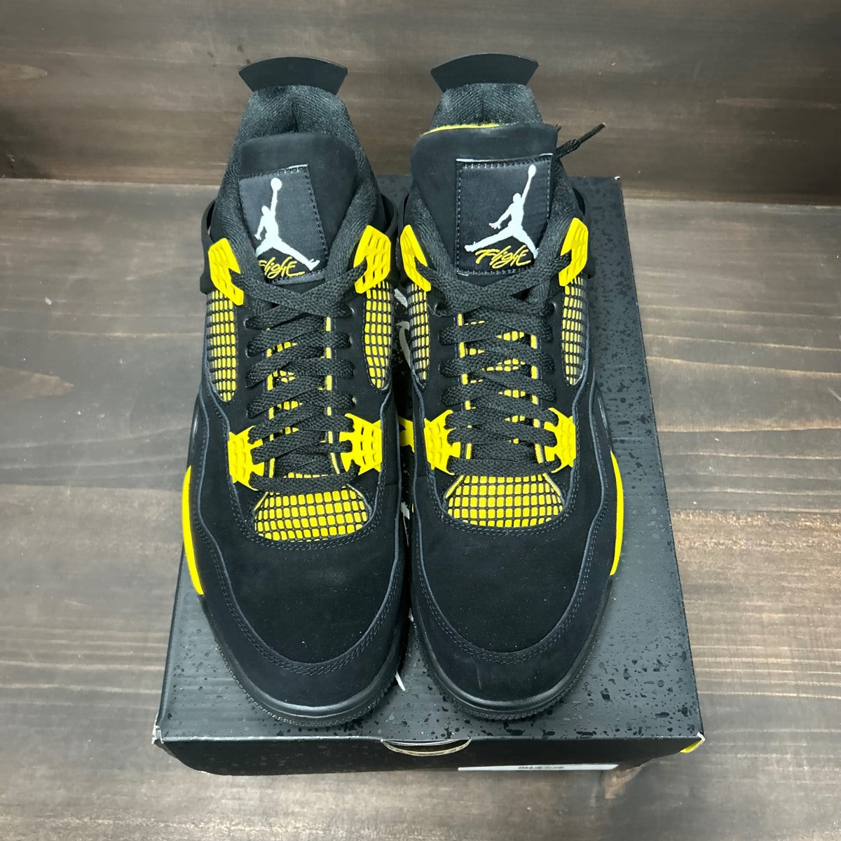 Jordan 4 Retro Thunder (2023) Size 11 (Pre-Owned) - Image 3