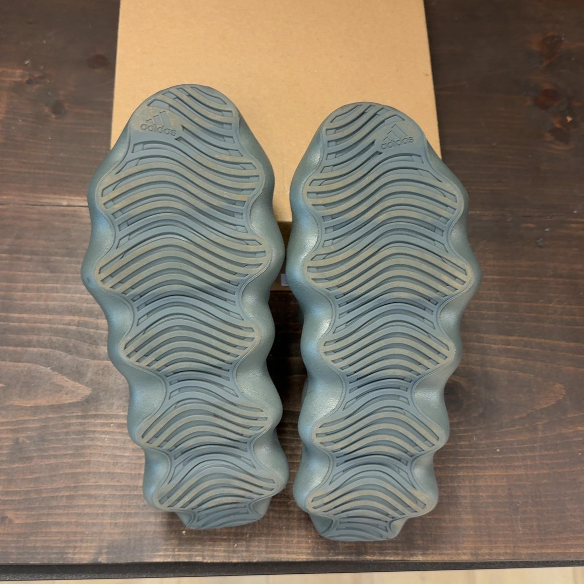 adidas Yeezy 450 Stone Teal Size 10.5 (Pre-Owned) - aux