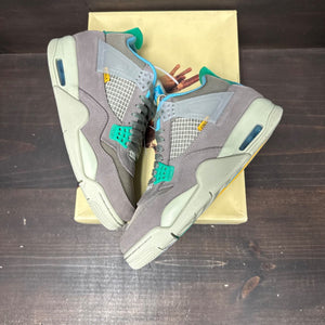 Jordan 4 Retro SP 30th Anniversary Union Taupe Haze Size 8.5 (Pre-Owned) - tag