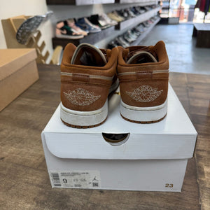 Jordan 1 Low SE Legend Coffee (Women's) - Image 3