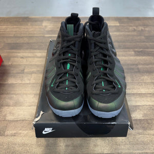 Nike Air Foamposite Pro Pine Green (2025) Size 12 (Pre-Owned) - Image 2