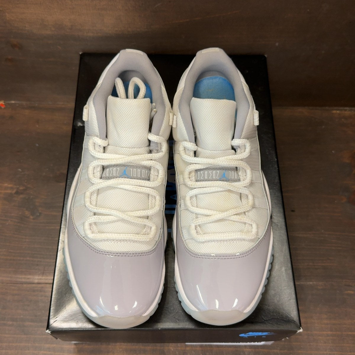 Jordan 11 Retro Low Cement Grey Size 8 (Pre-Owned) - tag