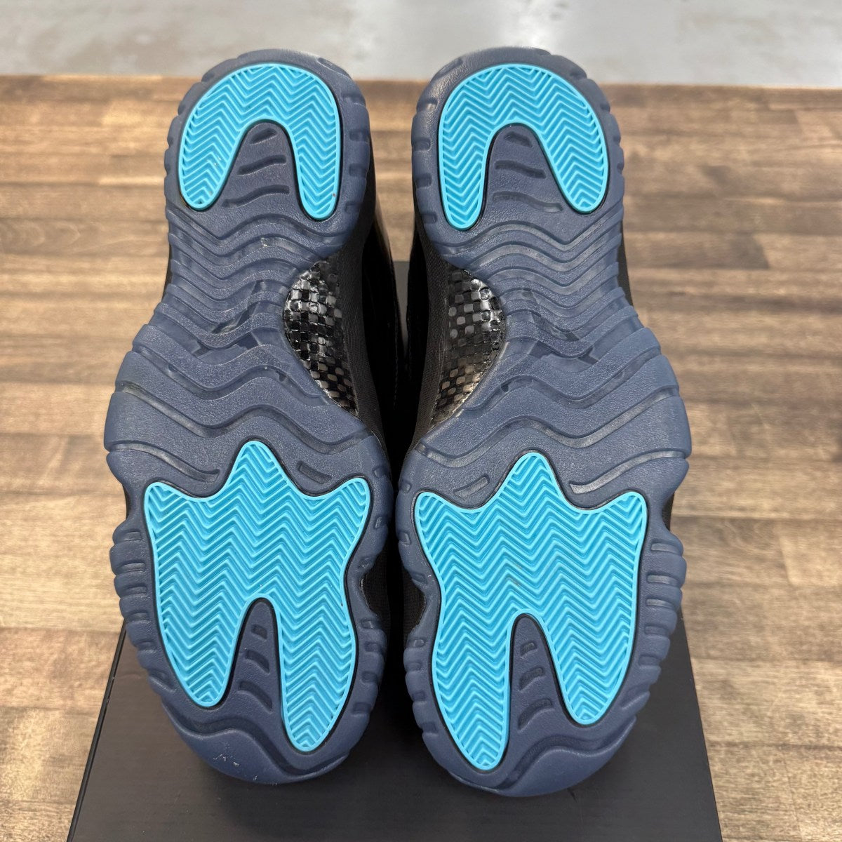 Jordan 11 Retro Gamma Blue (2025) - Image 5