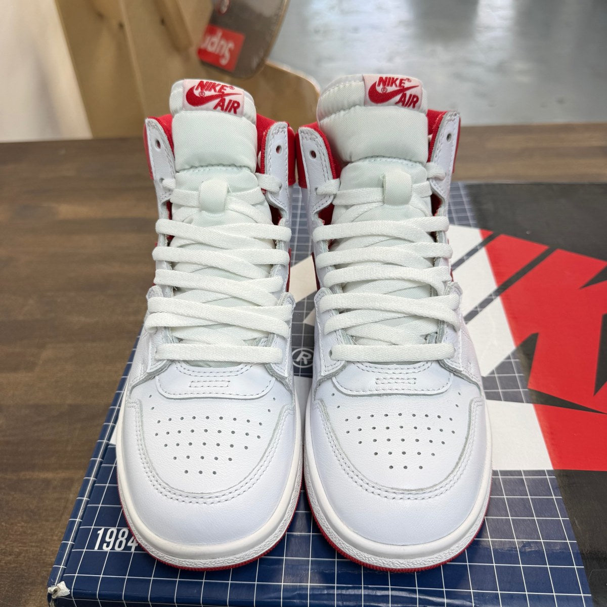 Jordan New Beginnings Pack Retro High 1 & Nike Air Ship Size 8 (Pre-Owned) - Image 7