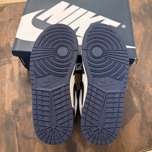 Jordan 1 Retro High OG Midnight Navy - Image 5