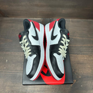 Jordan 1 Retro Low OG Black Toe (2023) Size 8.5 (Pre-Owned) - tag