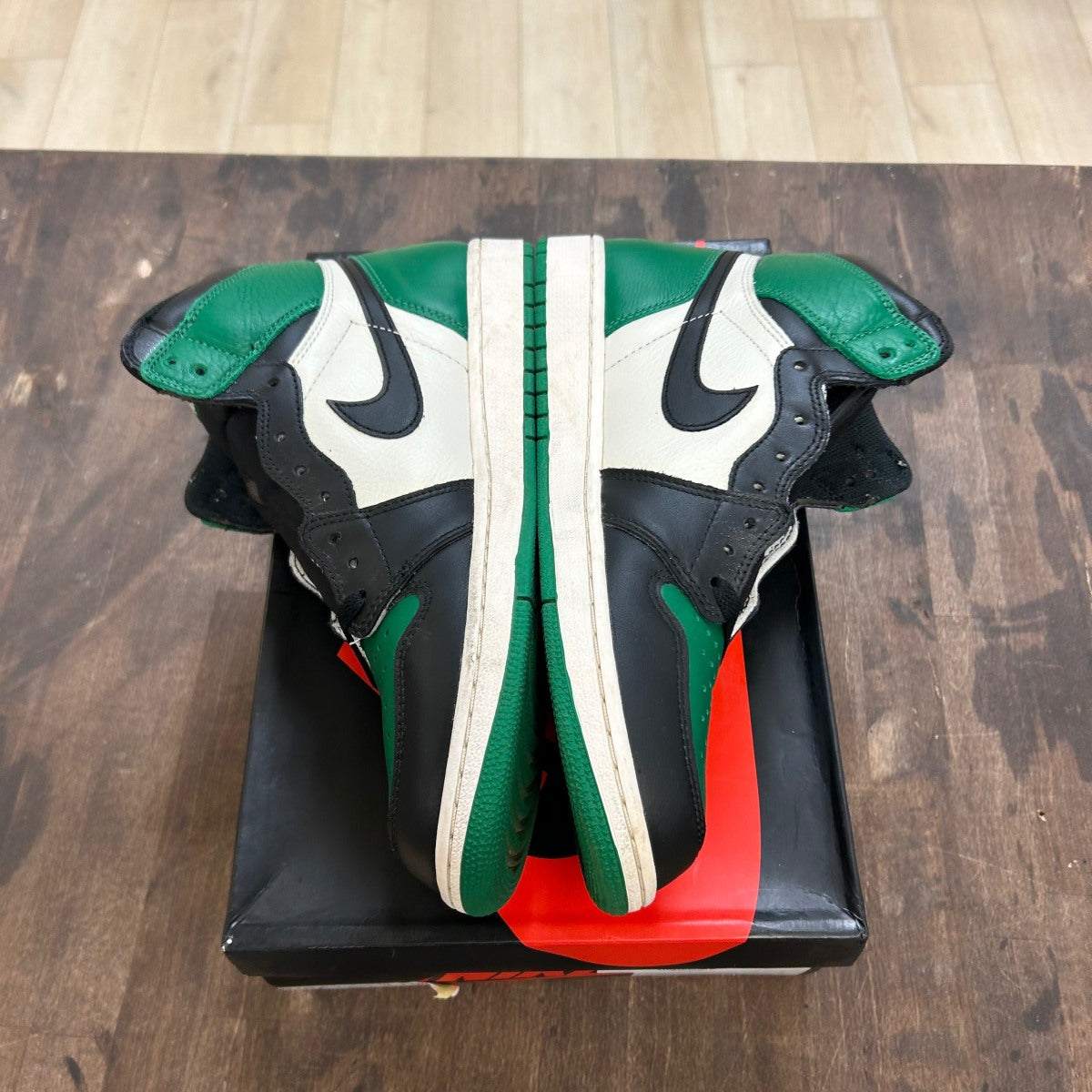 Jordan Pine Green Jordan 1 High (USED) Size 11 (Pre-Owned) - Image 3