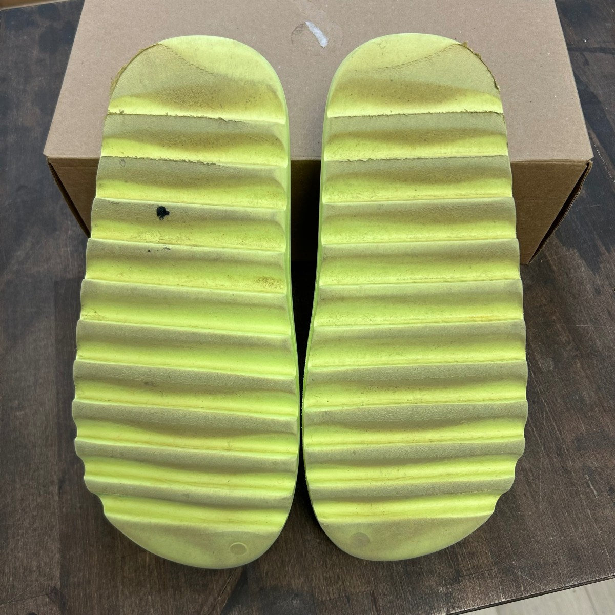 adidas Yeezy Slide Glow Green Size 14 (Pre-Owned) - Image 4