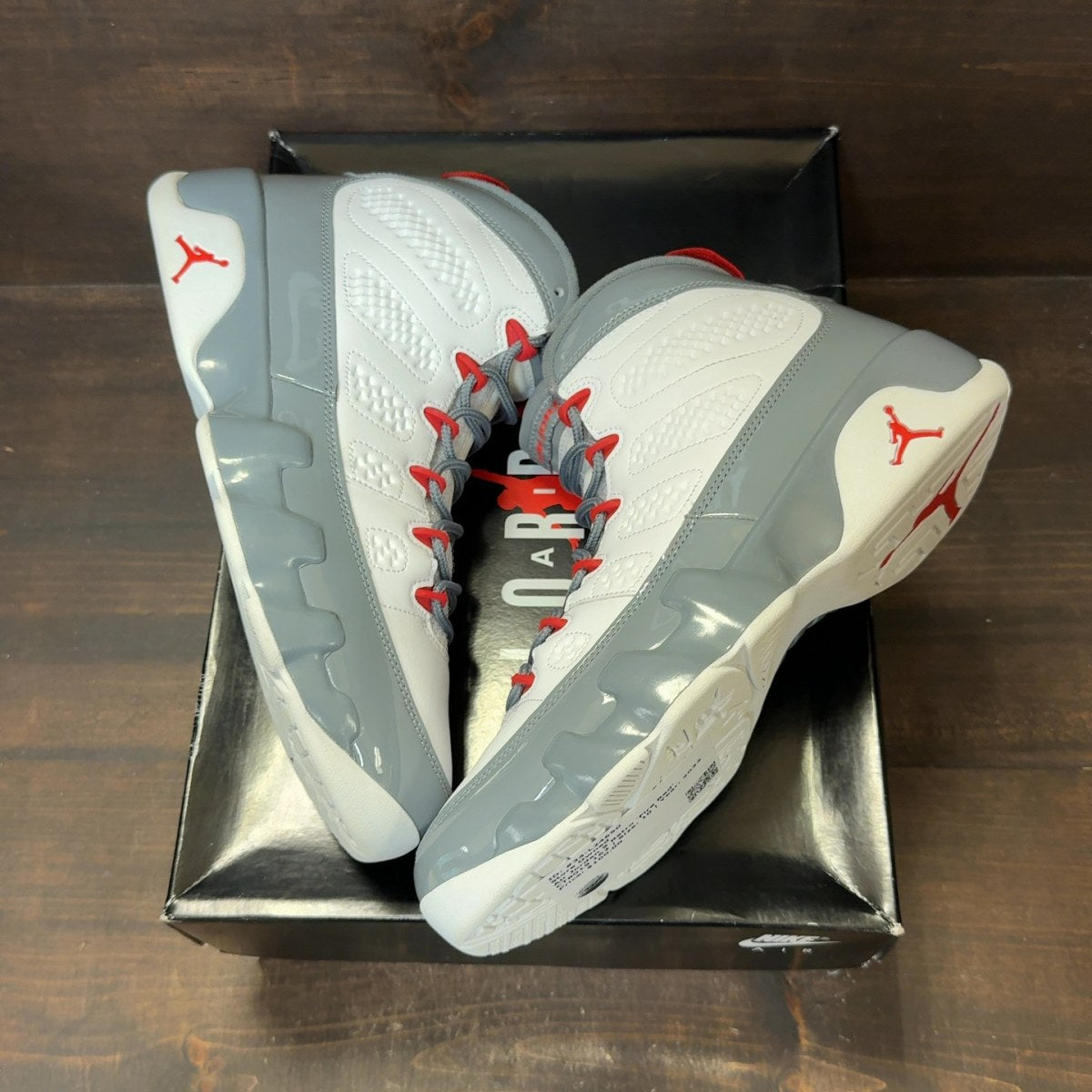 Jordan 9 Retro Fire Red - Image 2