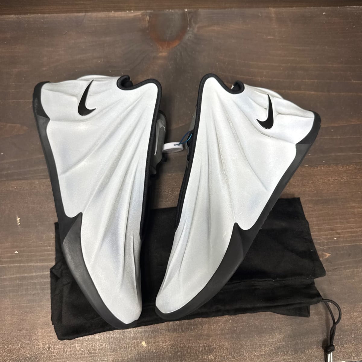 Nike GT Future Metallic Silver Size 14 - tag