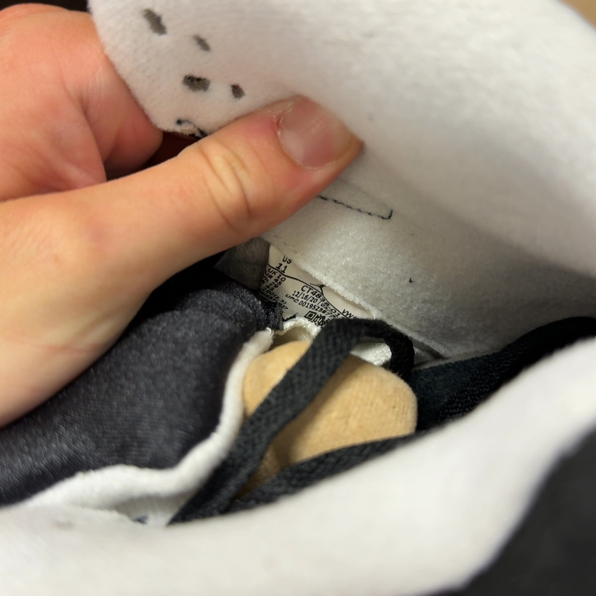 Jordan 5 Retro Moonlight (2021) Size 11 (Pre-Owned) - Image 7