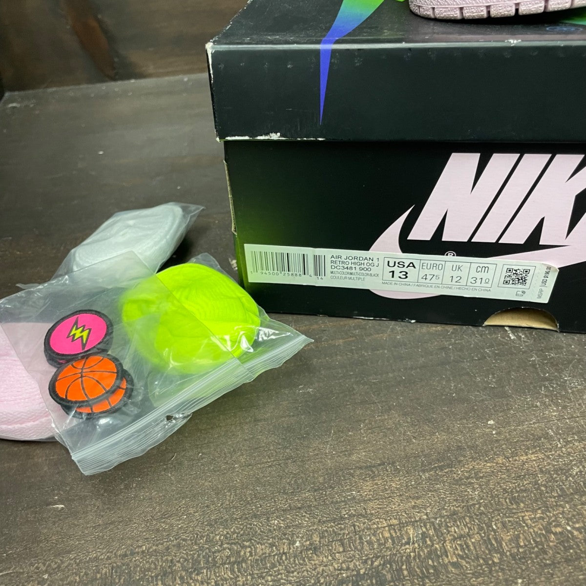 Jordan 1 Retro High J Balvin - Image 7