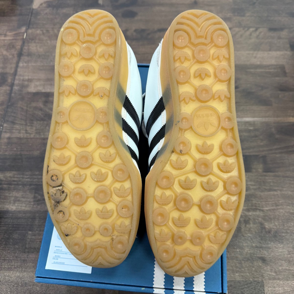 adidas Gazelle Indoor Bad Bunny Size 10.5 (Pre-Owned) - Image 4