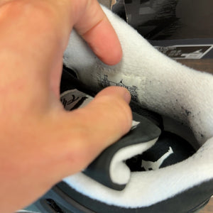 Jordan 4 Retro Fear (2024) Size 11 (Pre-Owned) - Image 7