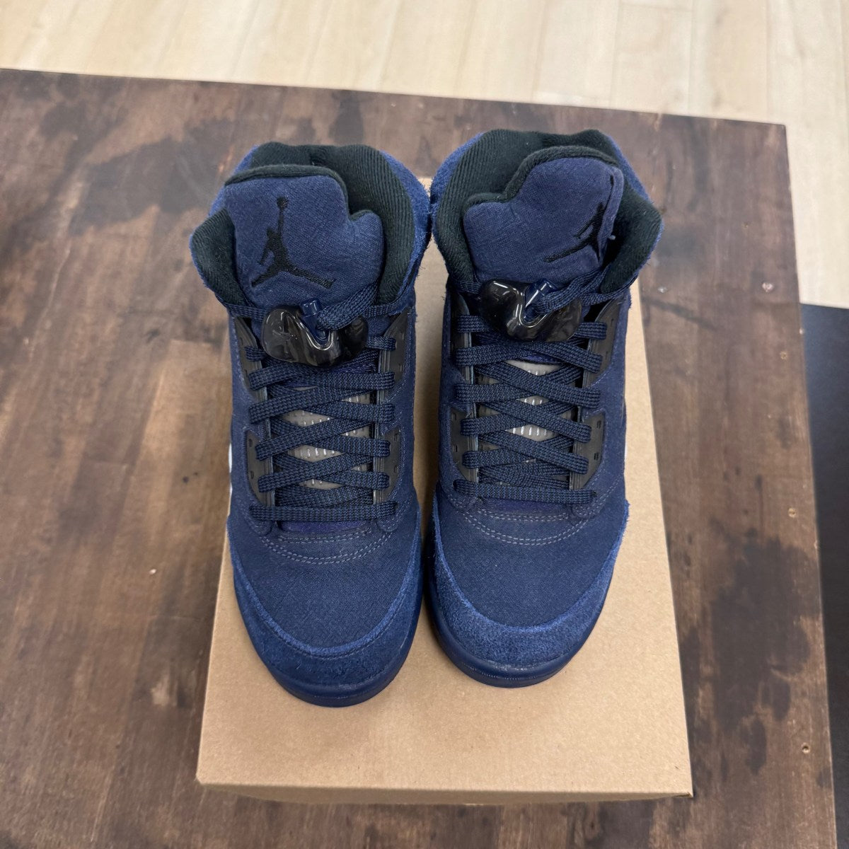 Jordan 5 Retro Georgetown (GS) Size 6.5Y (Pre-Owned) - Image 2