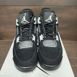 Jordan 4 Retro White Thunder Size 9.5 (Pre-Owned) - Image 4