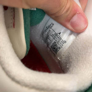 Jordan 4 Retro SB Pine Green Size 5.5 (Pre-Owned) - Image 7