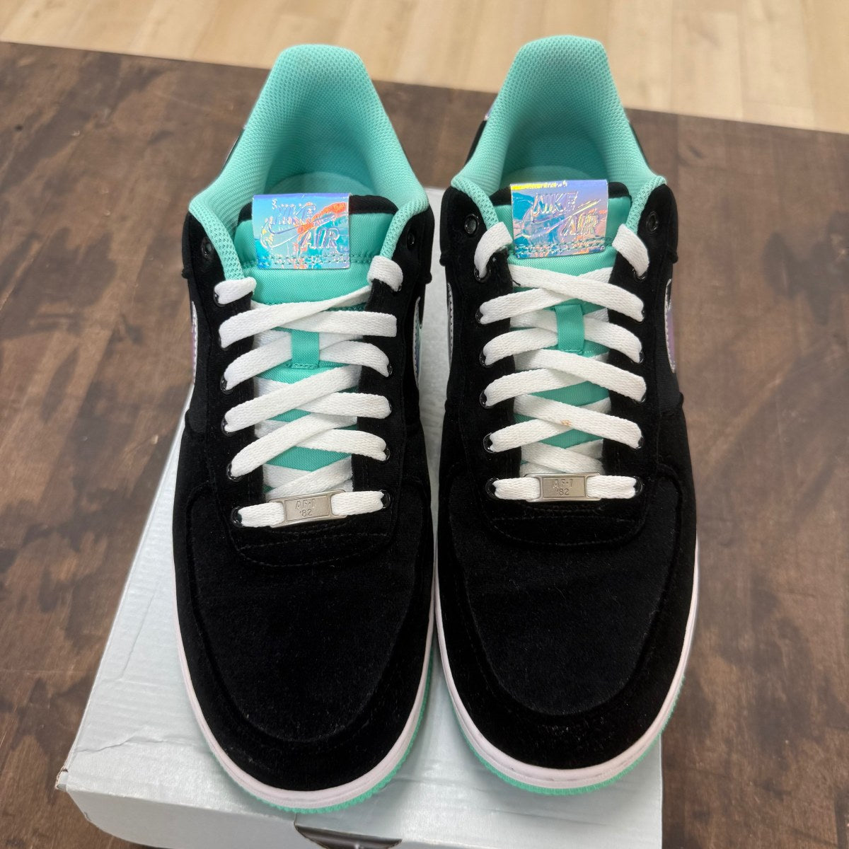 Nike Air Force 1 Low Black Green Glow - Image 2