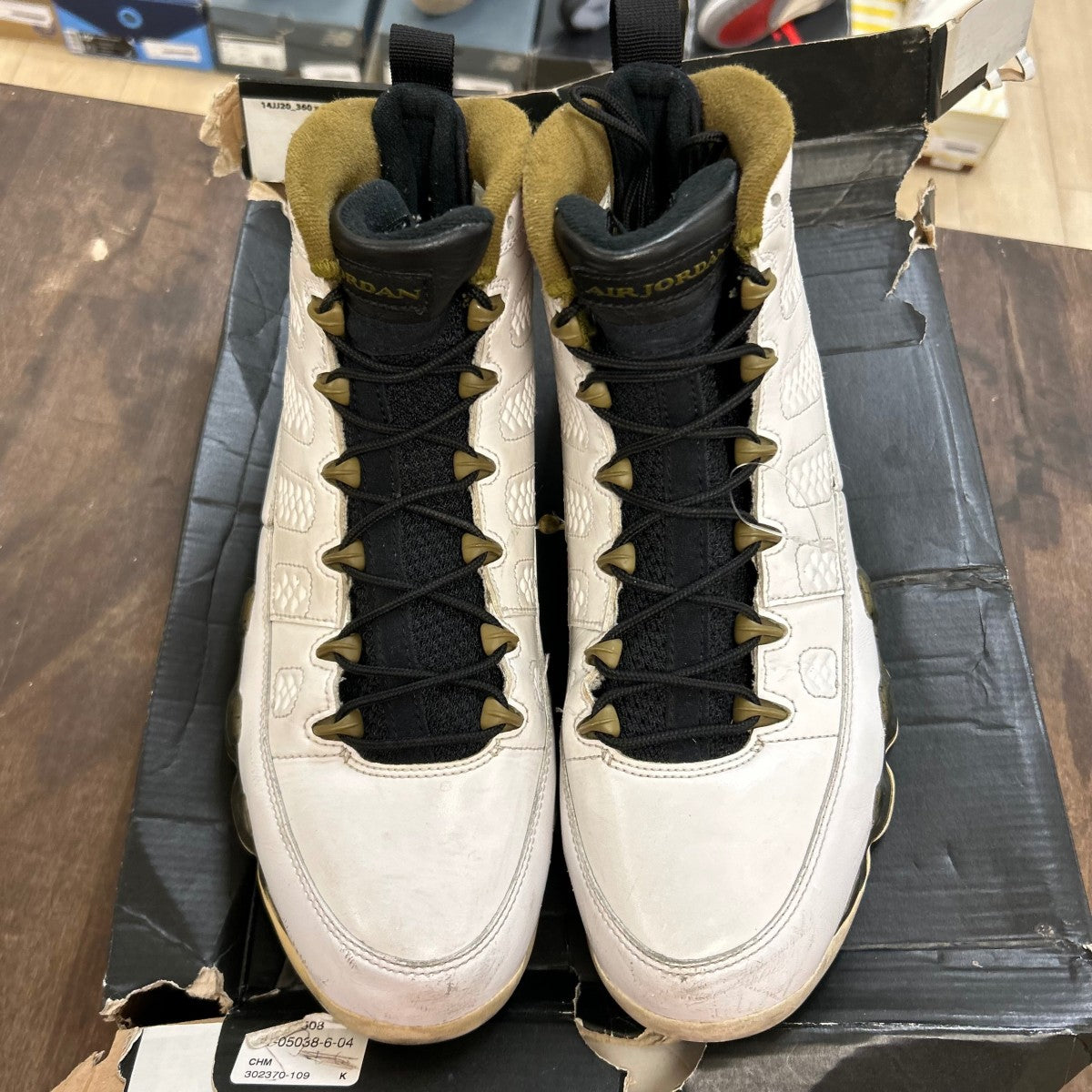 Jordan 9 Retro Statue - Image 2