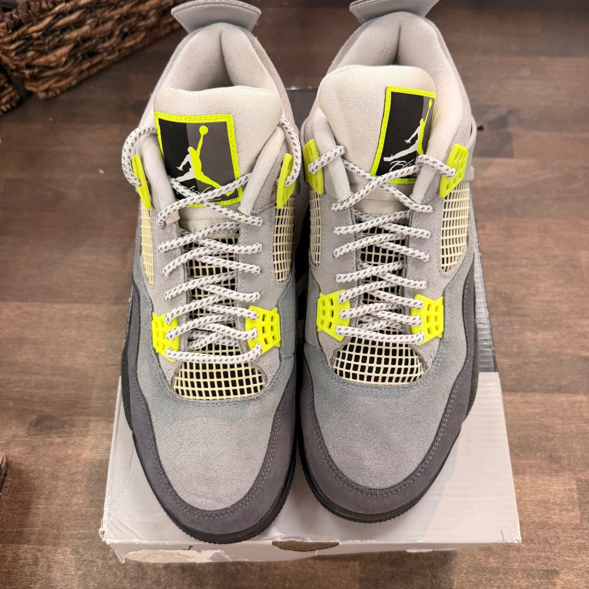 Jordan 4 Retro SE 95 Neon Size 11 (Pre-Owned) - Image 2