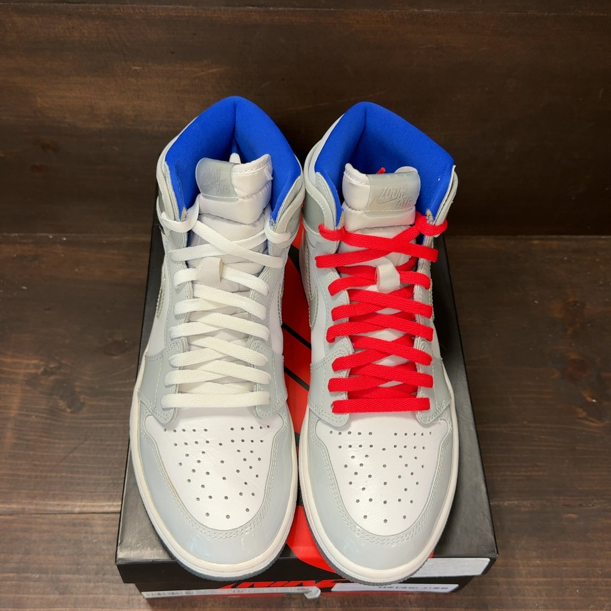 Jordan 1 Retro High Zoom White Racer Blue Size 10 (Pre-Owned) - tag