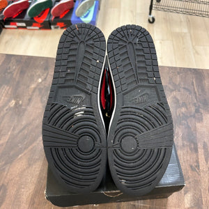 Jordan 1 High FlyEase Black Gym Red Smoke Grey - Image 5
