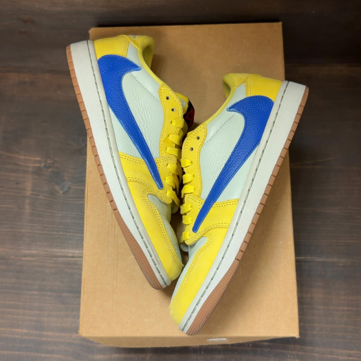 Jordan 1 Retro Low OG SP Travis Scott Canary (Women's) Size 8.5W (Pre-Owned) - back