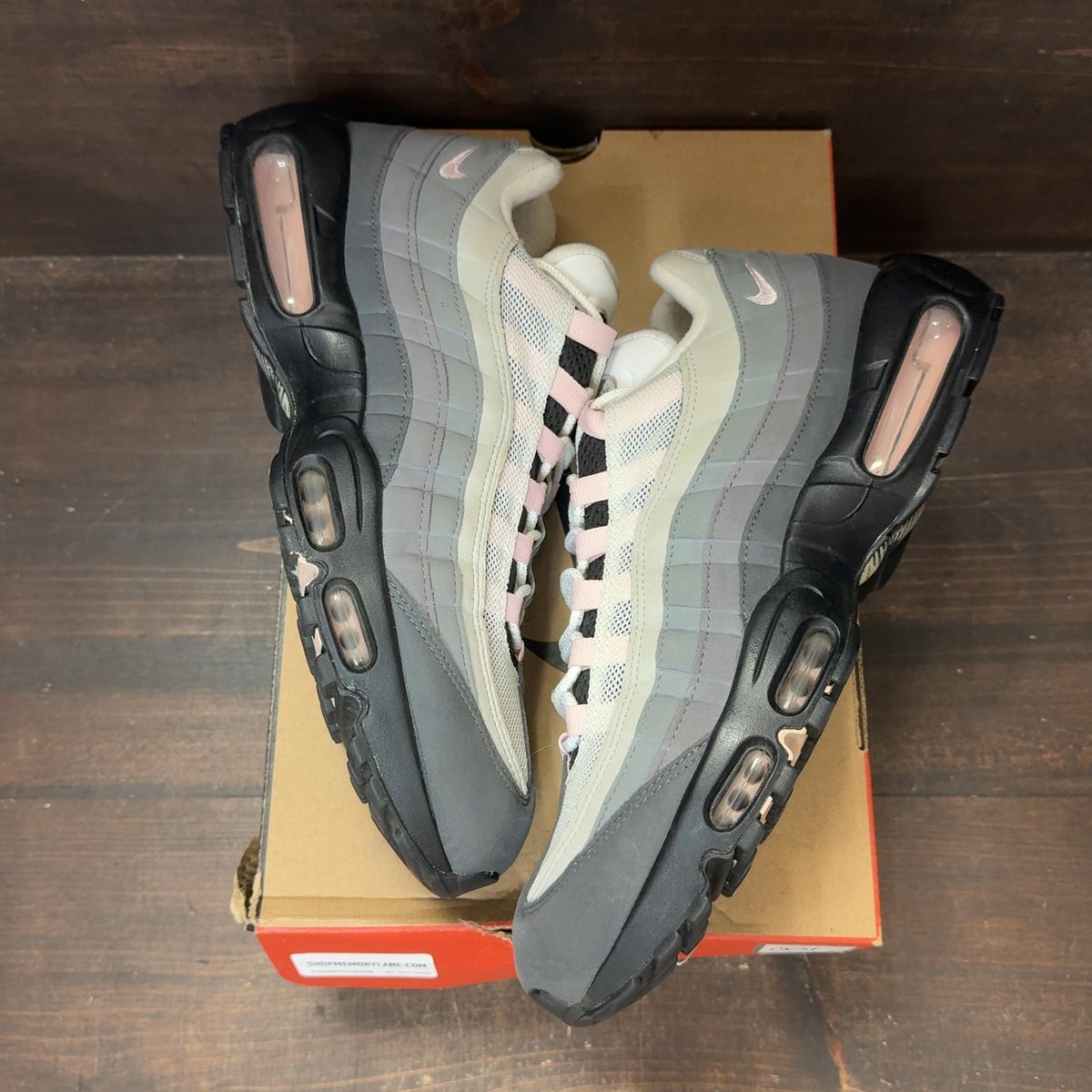 Nike Air Max 95 Gunsmoke Pink Foam Size 11 (Pre-Owned) - back