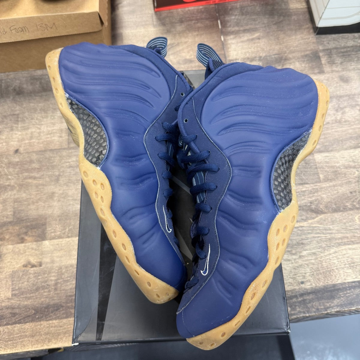 Nike Air Foamposite One Navy Gum Size 13 (Pre-Owned) - Image 1