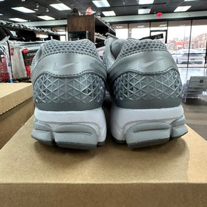 Nike Zoom Vomero 5 Cool Grey Size 9 (Pre-Owned) - Image 4