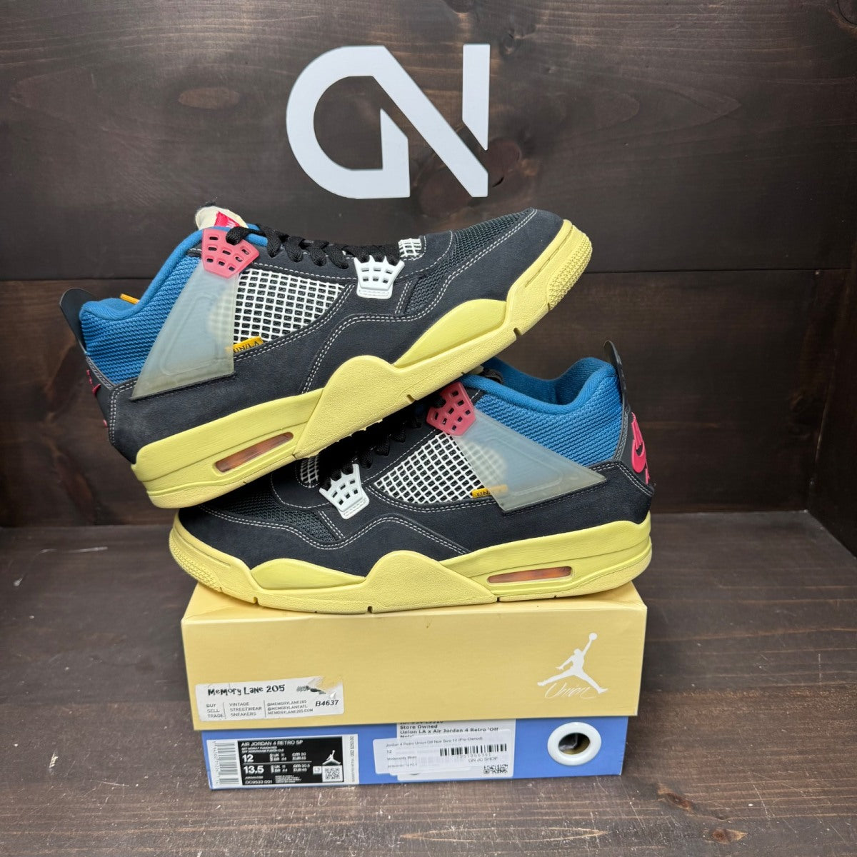 Jordan 4 Retro Union Off Noir - Image 1