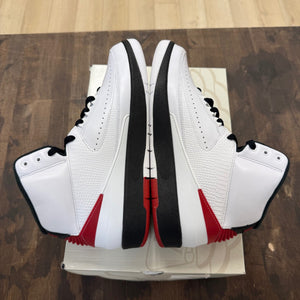Jordan 2 Retro OG Chicago (2022) - Image 4