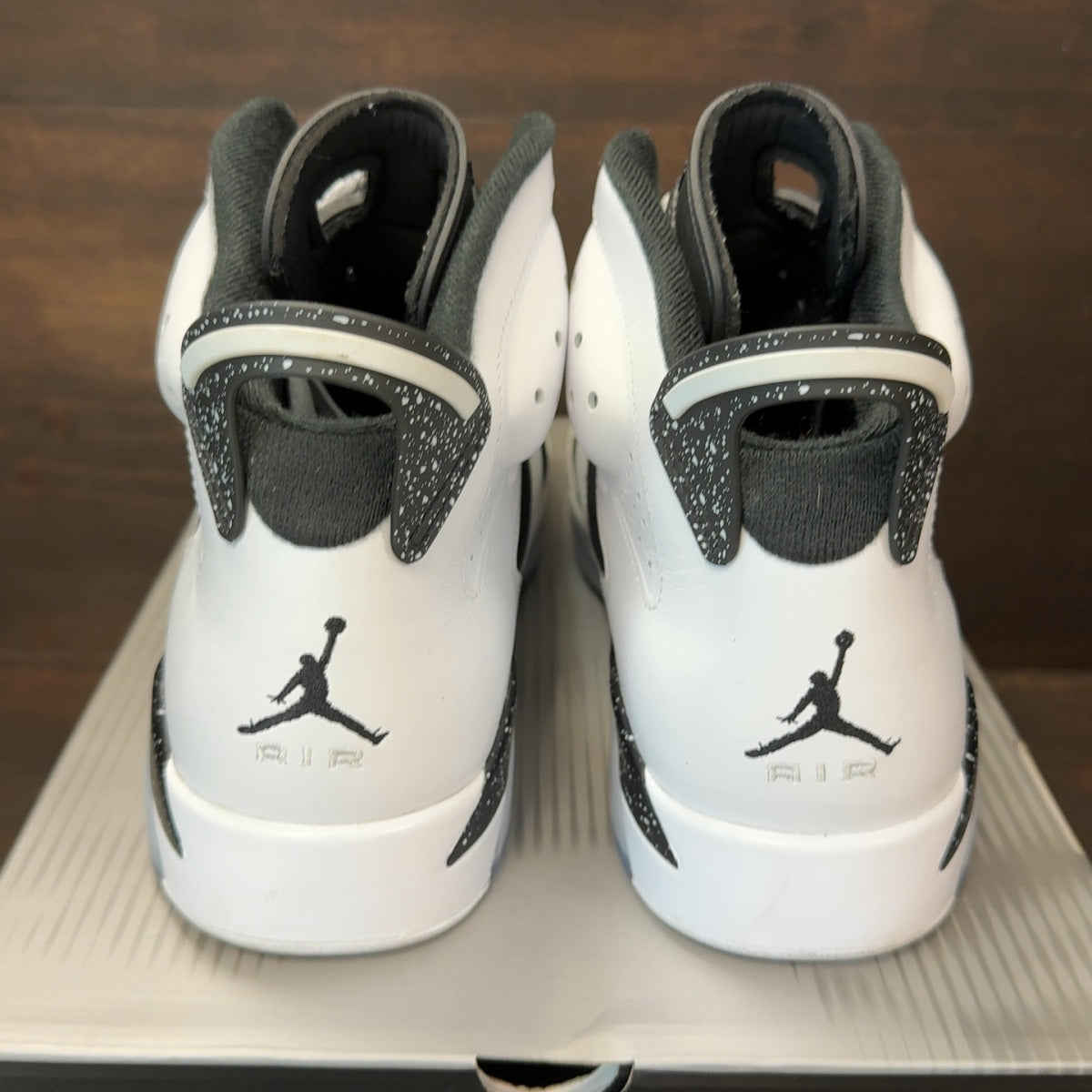 Jordan 6 Retro Oreo (2026) - Image 5