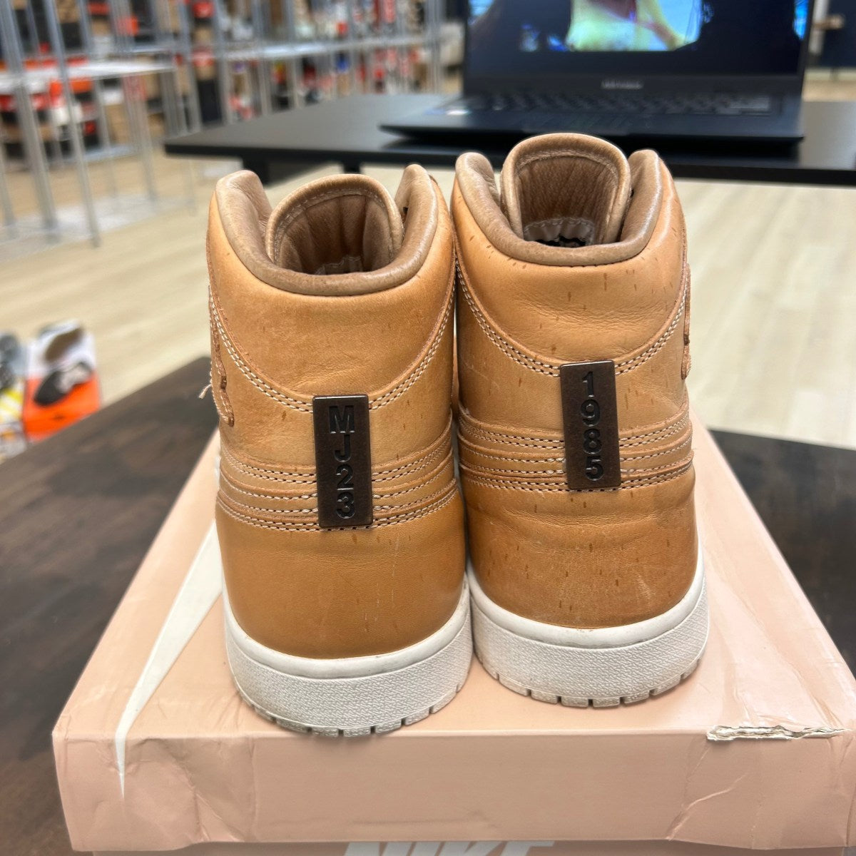 Jordan 1 Retro Pinnacle Vachetta Tan - Image 4
